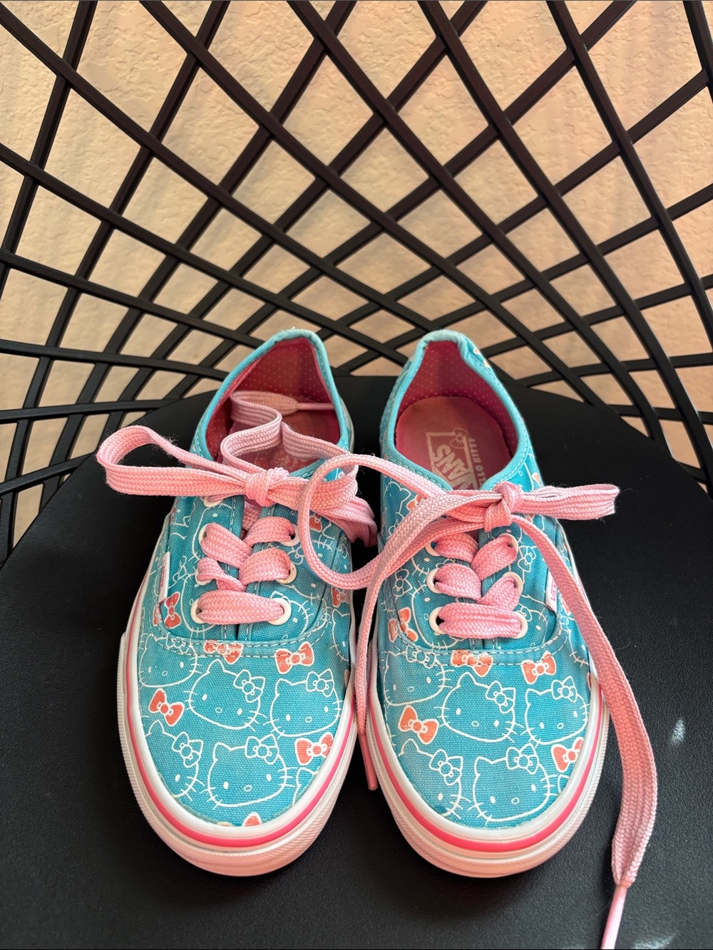 Vans Authentic Shoes Hello Kitty AOP Limited Edition Women’s Size 5.5